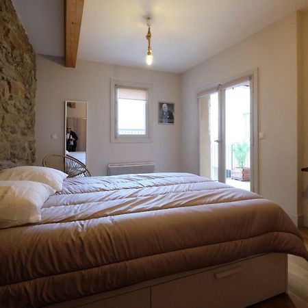 Melina - Appartement Dans Les Remparts De La Bastide Avec Parking Et Terrasse Carcassonne Luaran gambar