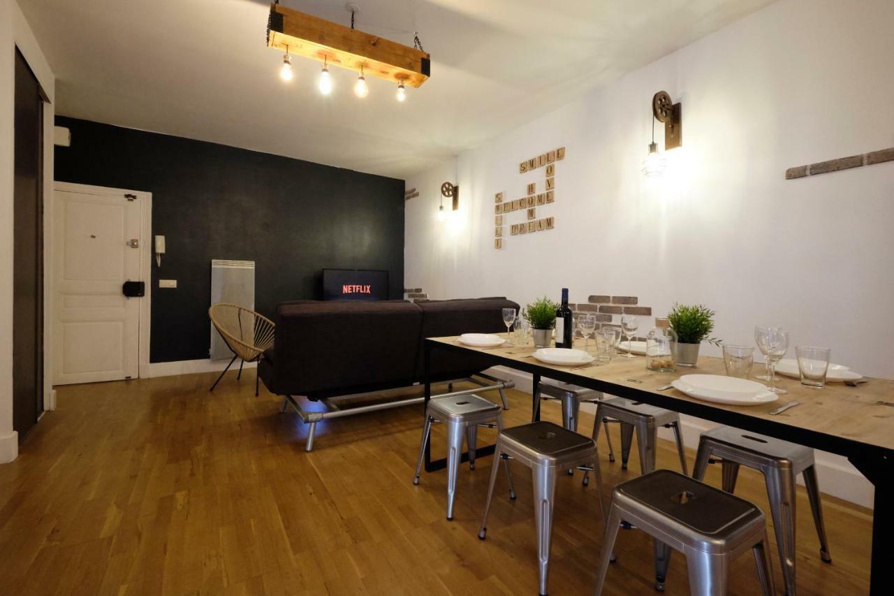 Melina - Appartement Dans Les Remparts De La Bastide Avec Parking Et Terrasse Carcassonne Luaran gambar