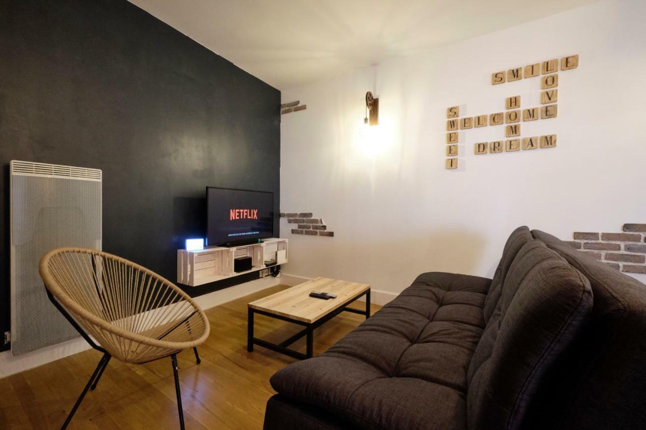 Melina - Appartement Dans Les Remparts De La Bastide Avec Parking Et Terrasse Carcassonne Luaran gambar